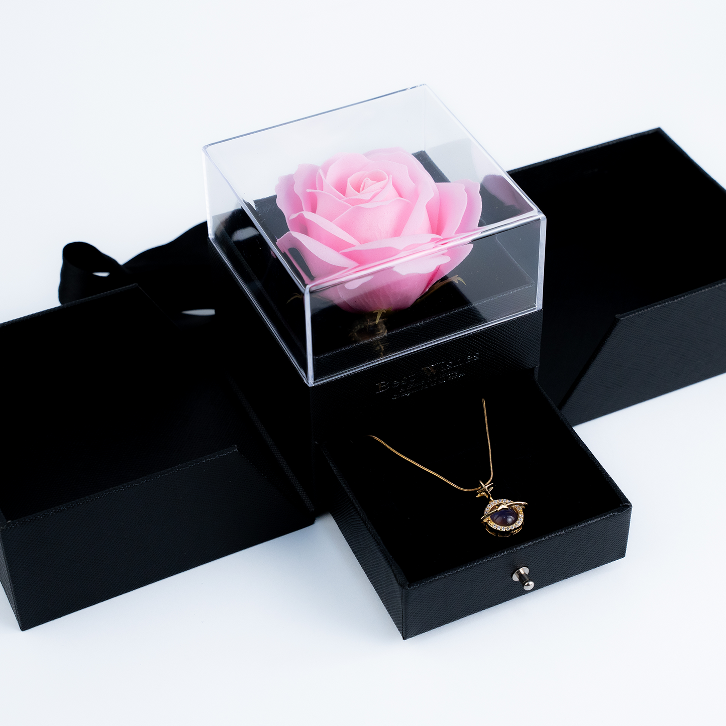 Saturno Eternal — Collar Astral  Tu propio universo, alrededor de tu corazón.