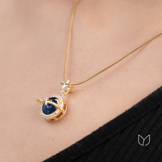 Saturno Eternal — Collar Astral  Tu propio universo, alrededor de tu corazón.