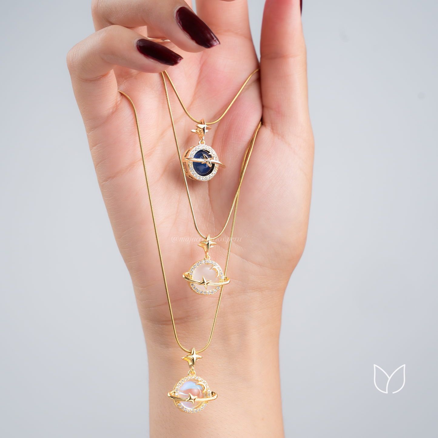 Saturno Eternal — Collar Astral  Tu propio universo, alrededor de tu corazón.